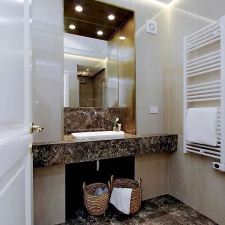 Konukevi Domna Luxury 4*